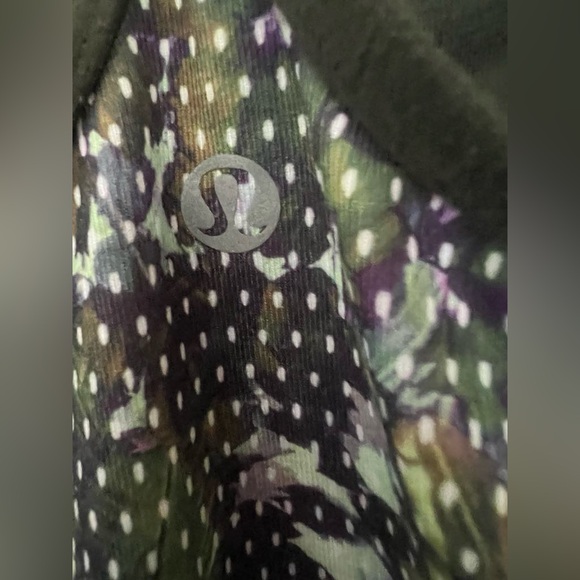 Size 6 Lululemon Bundle - Picture 5 of 8